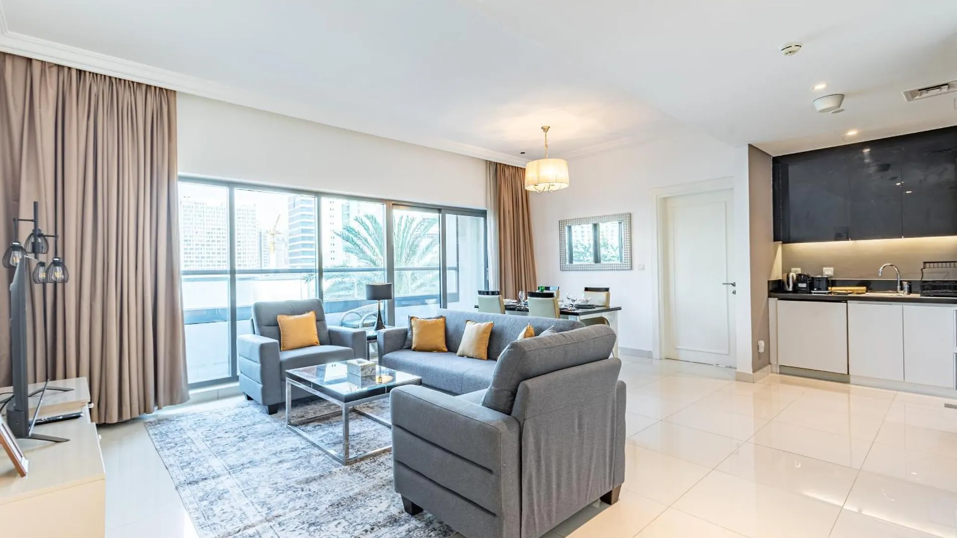 Spacious 1Br - Balcony & Pool View - Capital Bay Dubai