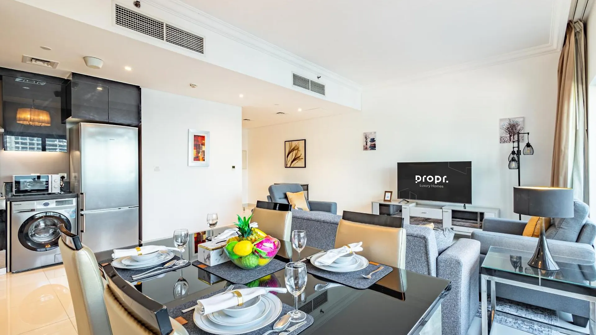 Apartament Spacious 1Br - Balcony & Pool View - Capital Bay Dubaj