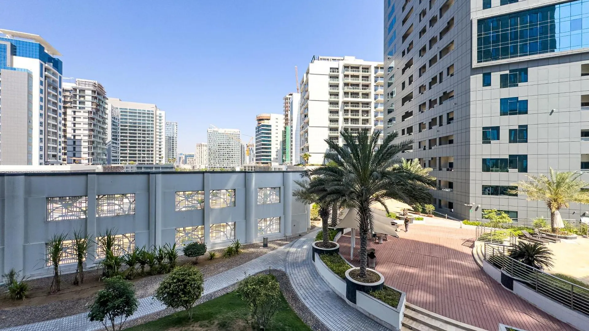Spacious 1Br - Balcony & Pool View - Capital Bay Dubai 0*,  United Arab Emirates